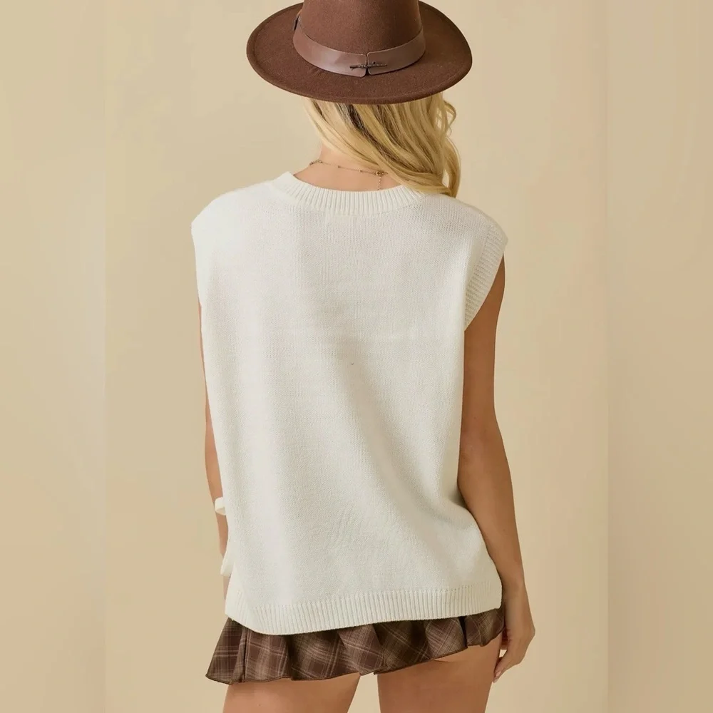 Main Strip Cream Horse Knit Vest - Picture 2 of 4